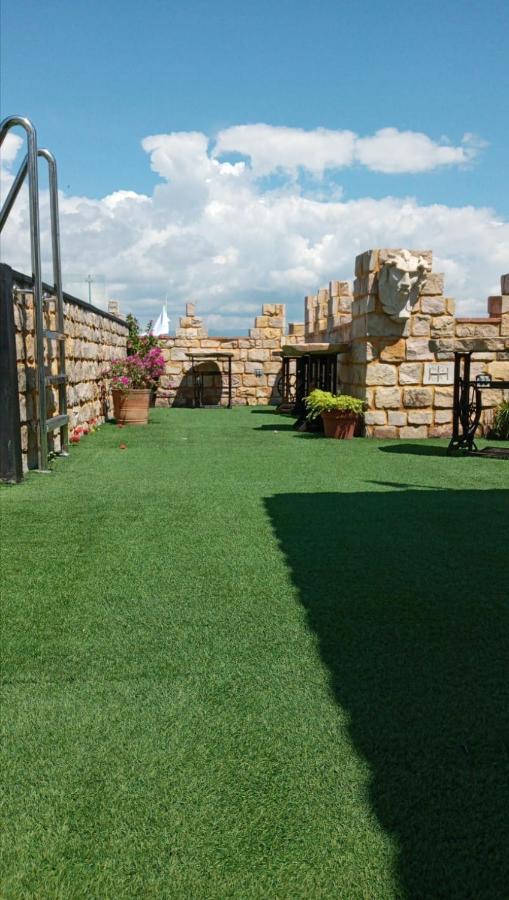 Castillo De تارابوتو المظهر الخارجي الصورة